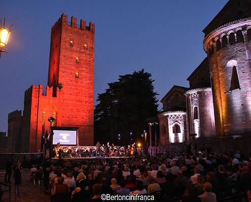 Festival Illica